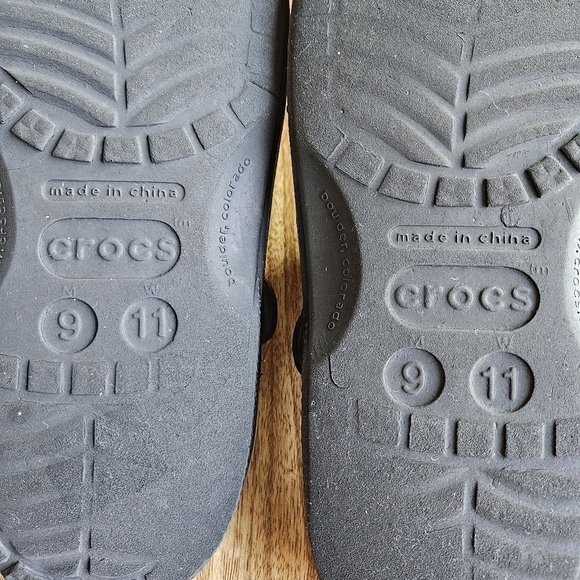 Crocs Men's Classic Clog Triple Black Slip On Shoes Size 9 - Picture 9 of 9